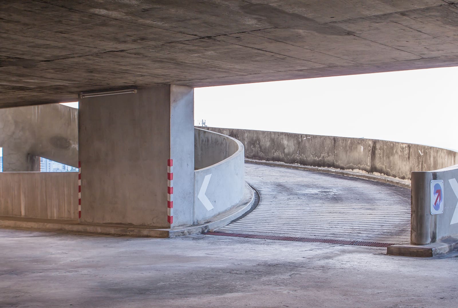 parking garage ramp