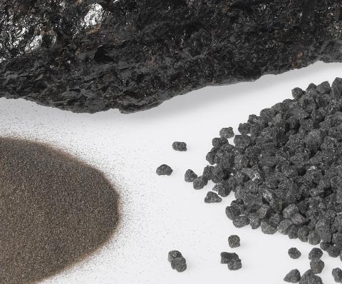 Brown fused alumina grouping of crude and grains