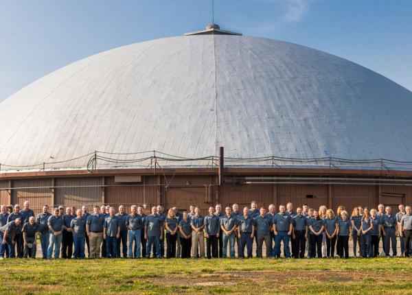 Washington Mills Niagara Falls, New York Dome with Employees